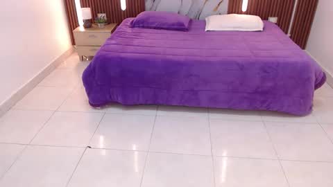 Snapshot of domenica_west chatting on 09.12.25 domenica online show from 09.12.25