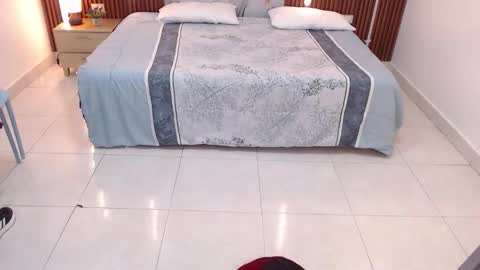 Snapshot of domenica_west chatting on 09.17.25 domenica online show from 09.17.25