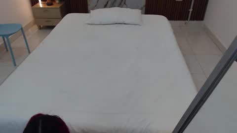 Snapshot of domenica_west chatting on 09.27.25 domenica online show from 09.27.25