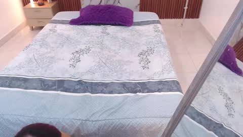 Snapshot of domenica_west chatting on 10.08.25 domenica online show from 10.08.25