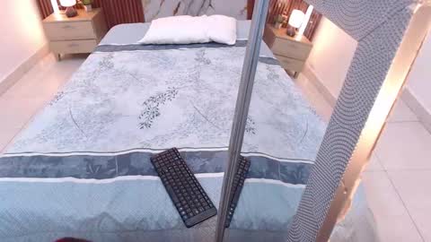 Snapshot of domenica_west chatting on 10.14.25 domenica online show from 10.14.25