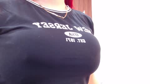 Snapshot of domenica_west chatting on 11.22.25 domenica online show from 11.22.25