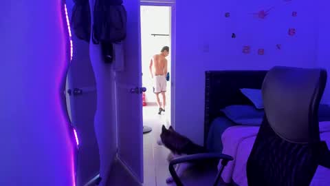 Snapshot of domi_master chatting on 01.05.25 MASTER online show from 01.05.25