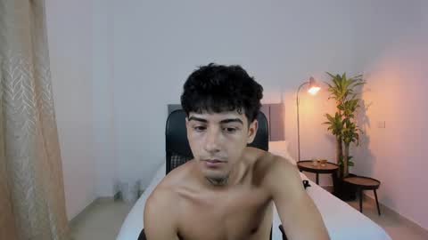 Snapshot of domi_master chatting on 03.05.25 MASTER online show from 03.05.25