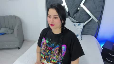 Snapshot of domina0 chatting on 07.04.26 domi online show from 07.04.26