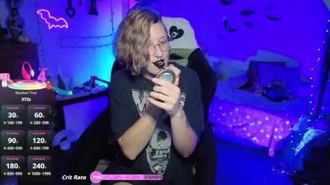 Snapshot of dominantman18064 chatting on 11.15.25 Bigbearnbunnyboy online show from 11.15.25