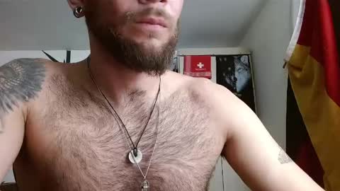 Logan - INDEPENDET MODEL online show from 04.12.26