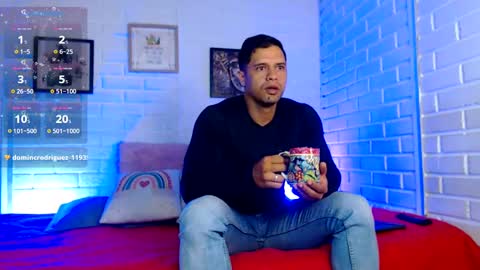 Dominc berry online show from 10.13.25