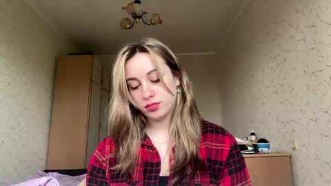 Mia online show from 05.19.26