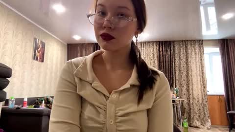 Olivia online show from 11.21.25