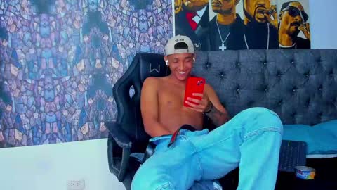 dominic_smith_ online show from 02.06.25