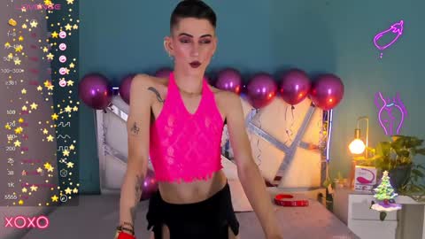 Snapshot of dominic_thailor chatting on 12.24.24 Dominic online show from 12.24.24