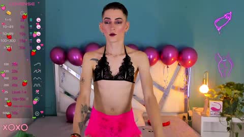 Snapshot of dominic_thailor chatting on 12.26.24 Dominic online show from 12.26.24