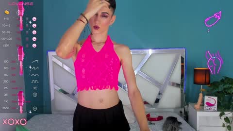 Snapshot of dominic_thailor chatting on 01.05.25 Dominic online show from 01.05.25