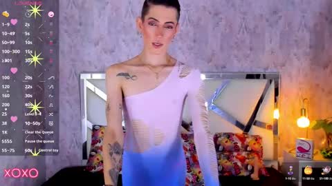 Snapshot of dominic_thailor chatting on 10.16.25 Dominic online show from 10.16.25