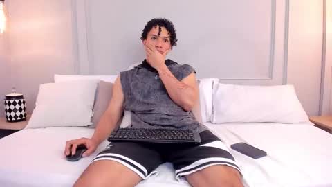 Dominick Star online show from 11.29.25