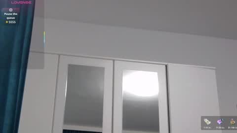 dominicvalente online show from 11.24.25