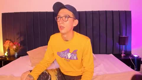 dominik_thompson777 online show from 10.02.25