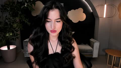 Dominique online show from 01.21.25