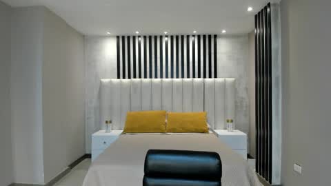 Dominique online show from 03.10.25