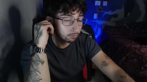 Snapshot of dominus_kane chatting on 11.02.25 dominus_kane online show from 11.02.25