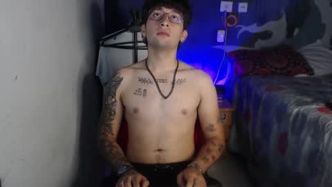 Snapshot of dominus_kane chatting on 11.29.25 dominus_kane online show from 11.29.25