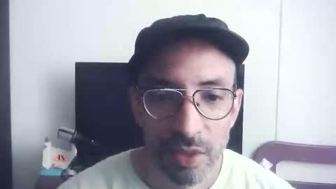 Snapshot of don__chi chatting on 12.23.24 don__chi online show from 12.23.24