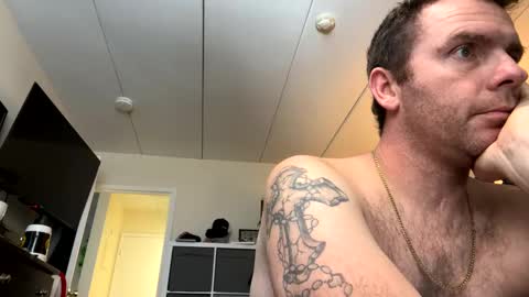 live online show from 02.03.25