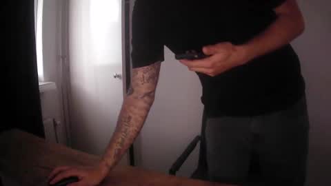 Snapshot of donn053 chatting on 09.10.25 Papi online show from 09.10.25