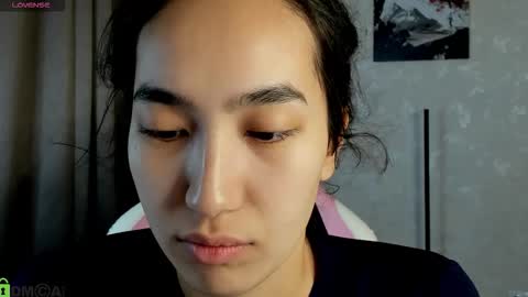 Aura online show from 12.04.25