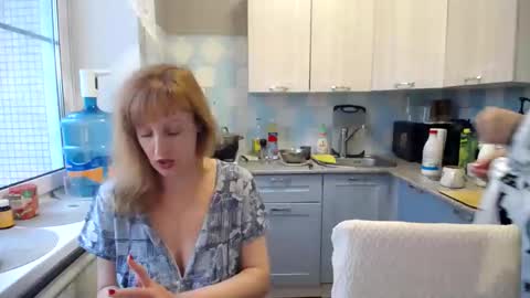 Tatiana 43 curvy sexy body and Joanna redhead 39 years online show from 12.12.24