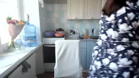 Tatiana 43 curvy sexy body and Joanna redhead 39 years online show from 12.31.24