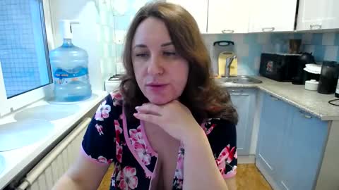 Tatiana 43 curvy sexy body and Joanna redhead 39 years online show from 01.30.25