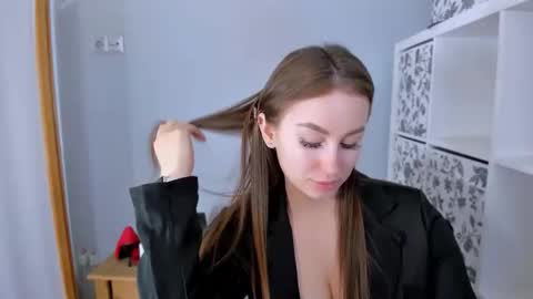 Snapshot of donnasensual chatting on 12.03.25 DonnaSensual online show from 12.03.25