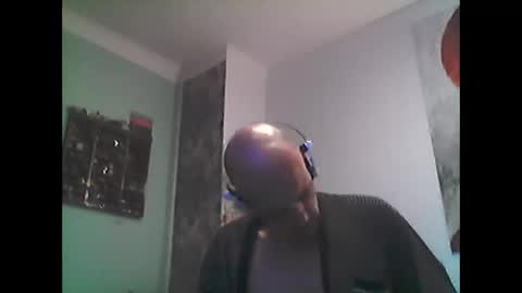 Snapshot of donosus chatting on 05.20.26 donosus online show from 05.20.26