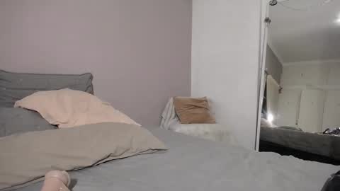 Iara online show from 02.24.25