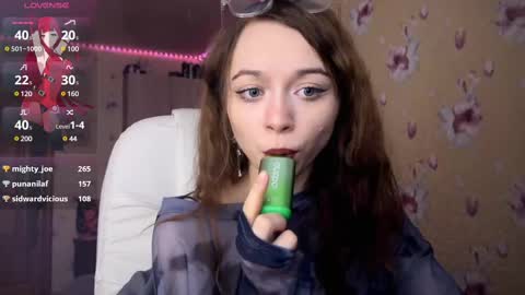 Nicole online show from 02.12.25