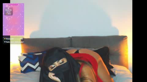 Snapshot of dooubletroouble chatting on 04.25.26 dooubletroouble online show from 04.25.26