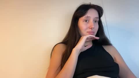 Snapshot of doragranat chatting on 12.05.25 doragranat online show from 12.05.25