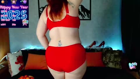 Snapshot of doraross chatting on 01.09.25 Dora online show from 01.09.25