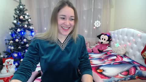 Snapshot of dorasuun chatting on 12.12.24 dorasuun online show from 12.12.24