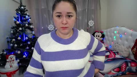 Snapshot of dorasuun chatting on 01.10.25 dorasuun online show from 01.10.25