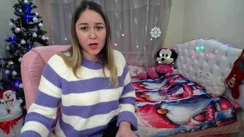 Snapshot of dorasuun chatting on 01.17.25 dorasuun online show from 01.17.25