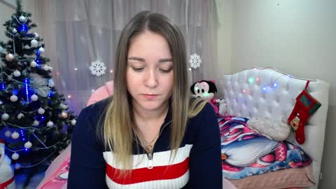 Snapshot of dorasuun chatting on 01.21.25 dorasuun online show from 01.21.25