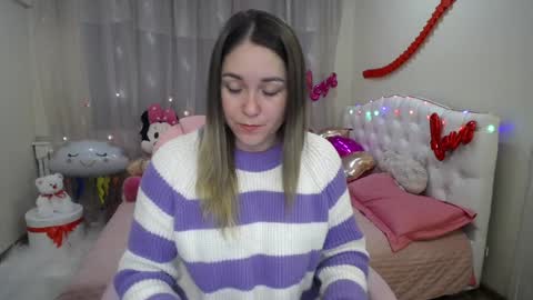 Snapshot of dorasuun chatting on 02.05.25 dorasuun online show from 02.05.25