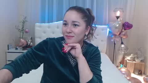 Snapshot of dorasuun chatting on 02.23.25 dorasuun online show from 02.23.25