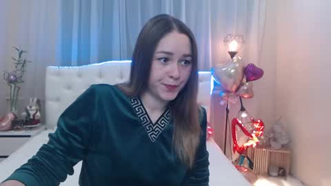 Snapshot of dorasuun chatting on 03.04.25 dorasuun online show from 03.04.25