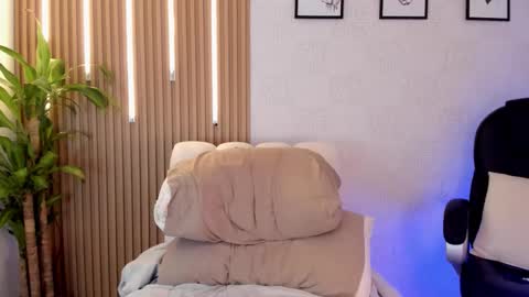 dorian_mystery online show from 10.31.25