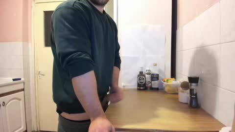 Snapshot of doriancretu95 chatting on 12.08.24 menu below online show from 12.08.24