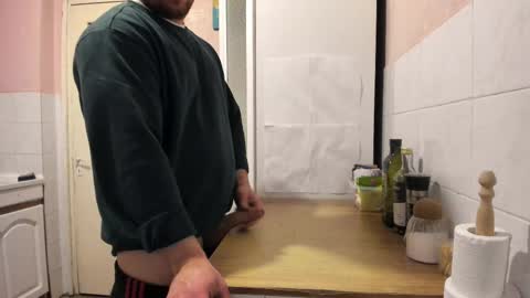 Snapshot of doriancretu95 chatting on 02.25.25 menu below online show from 02.25.25